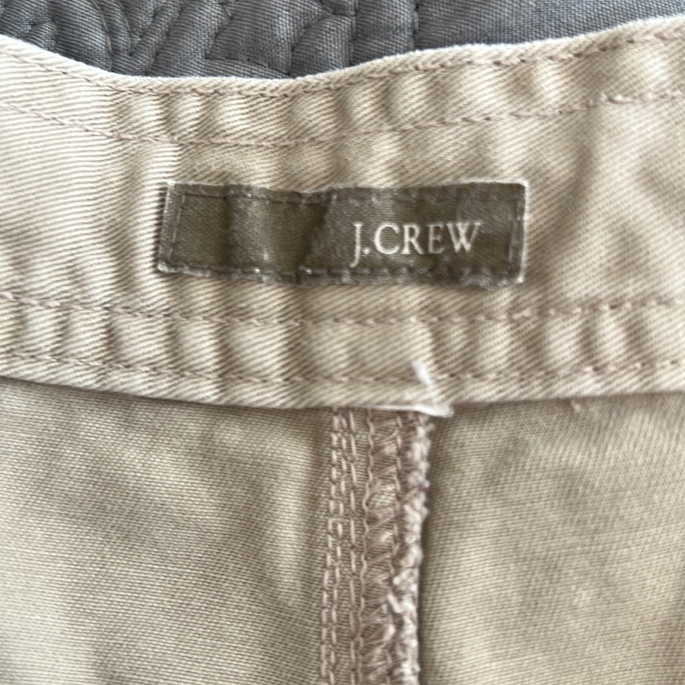 EUC J Crew Khaki shorts 12 - Picture 3 of 4
